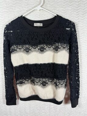Ruby Lace Top in Black & Cream